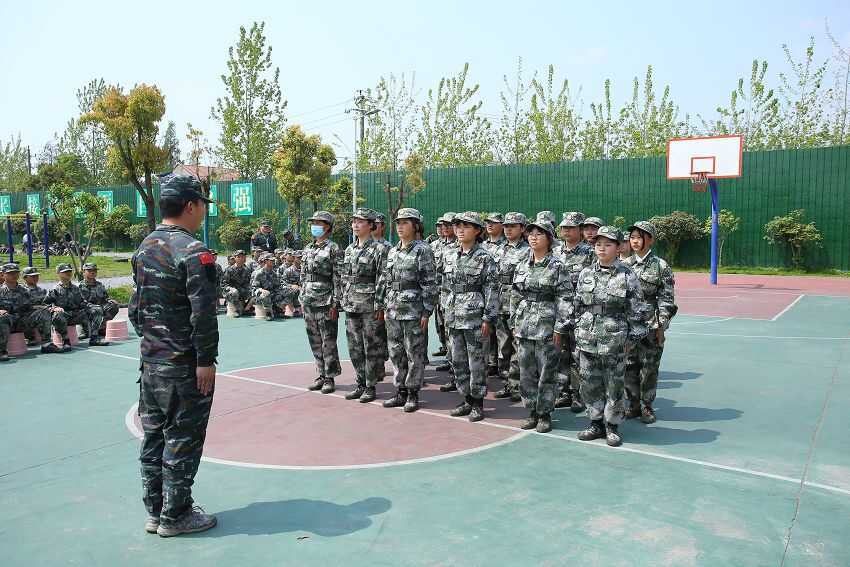 现在孩子不上学怎么办，如何培养孩子学习兴趣(图2)